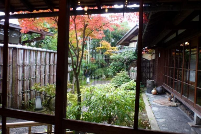 shigaraki ryokan garden