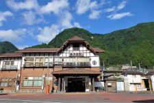 Okutama train station