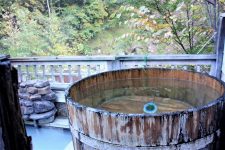 Outdoor onsen in Okukinu